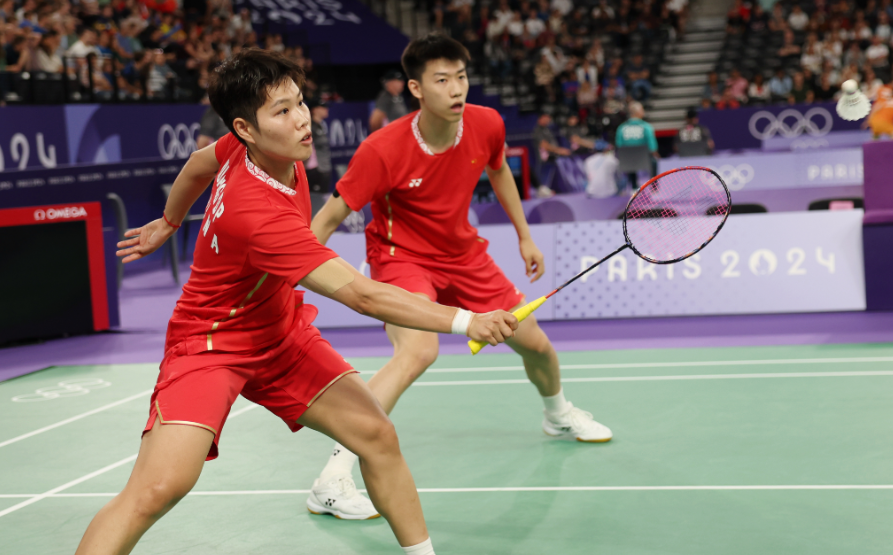 冯彦哲 黄东萍在比赛中.png 冯彦哲 黄东萍在比赛中.png