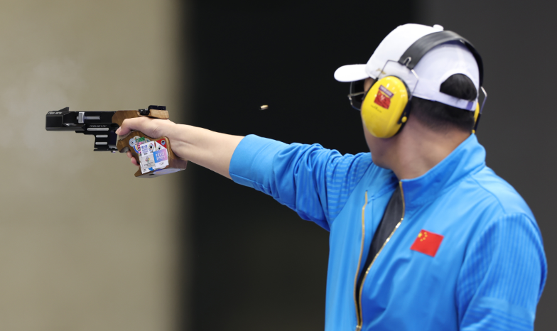 李越宏比赛中.png 李越宏比赛中.png