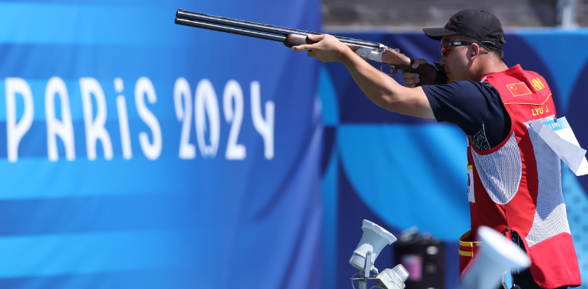 飞碟吕健林比赛中.png 飞碟吕健林比赛中.png