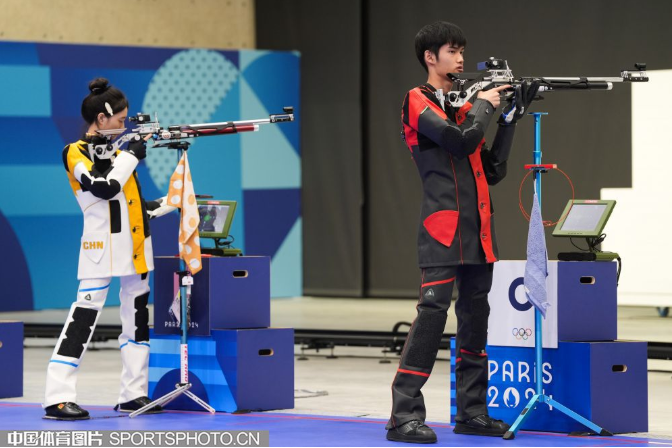 盛李豪黄雨婷射击.png 盛李豪黄雨婷射击.png