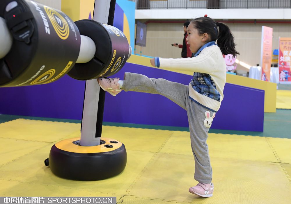 W_19018260_19122813_nmz.jpg W_19018260_19122813_nmz.jpg