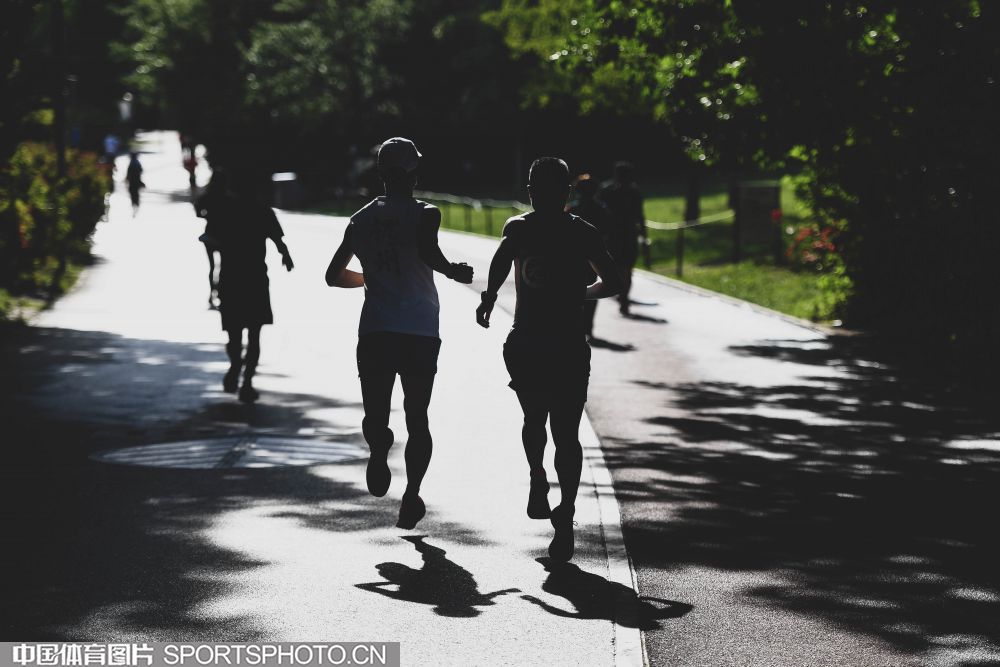 W_54133778_20052412_alj.jpg W_54133778_20052412_alj.jpg