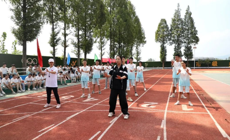 0907-圆梦.png 0907-圆梦.png