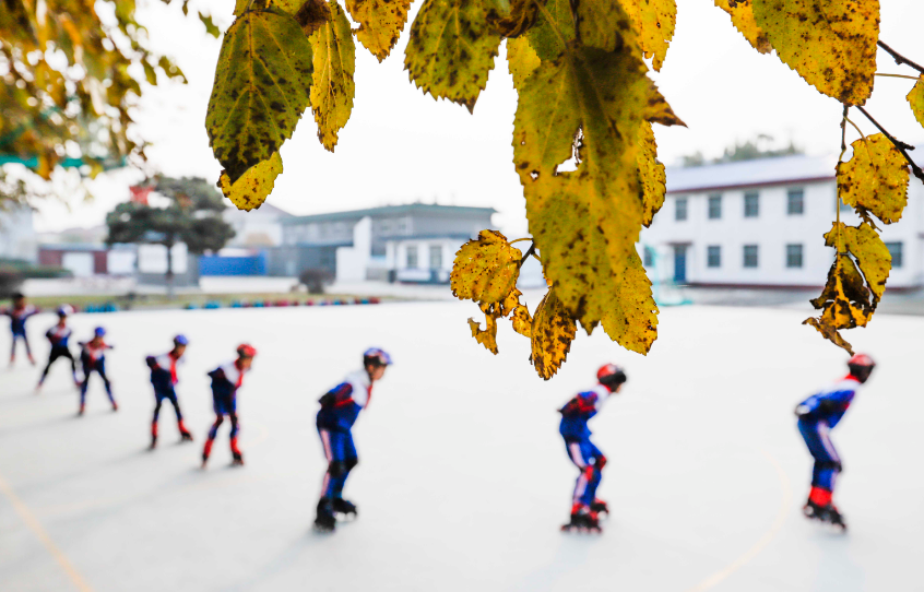 1024-轮滑.png 1024-轮滑.png