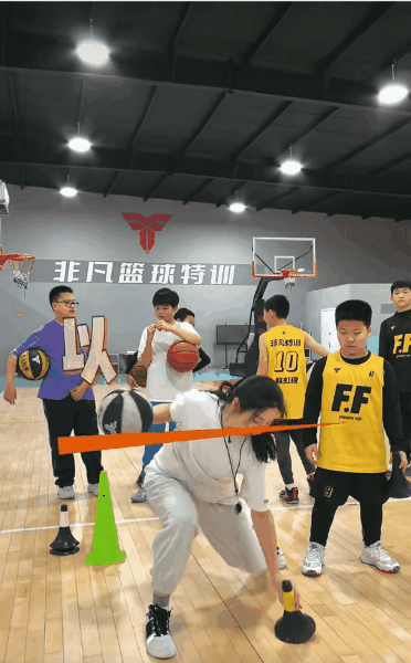 学篮球06.gif