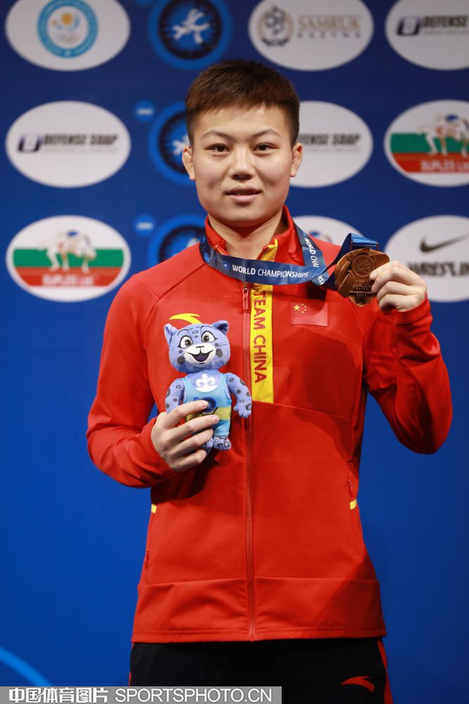 W_45394783_19091901_l.jpg W_45394783_19091901_l.jpg