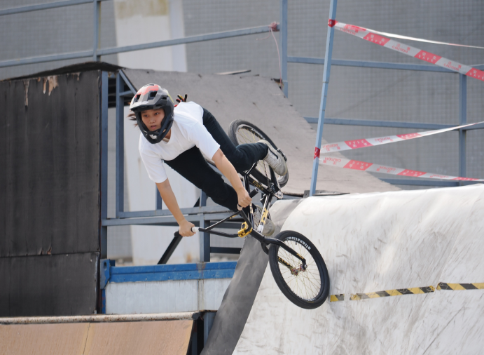 0728-小轮车.png 0728-小轮车.png